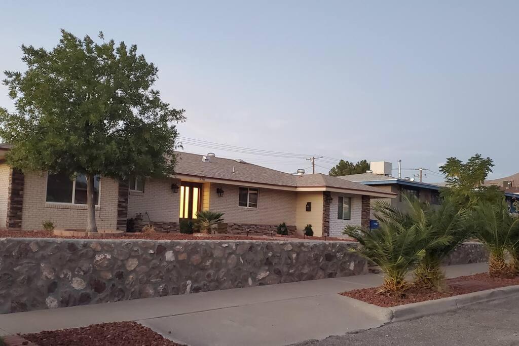 Spacious West El Paso 19 Min From Airport, Fort Bliss Military Base Exterior photo